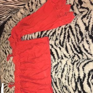 crop top, off shoulders with spaghetti straps